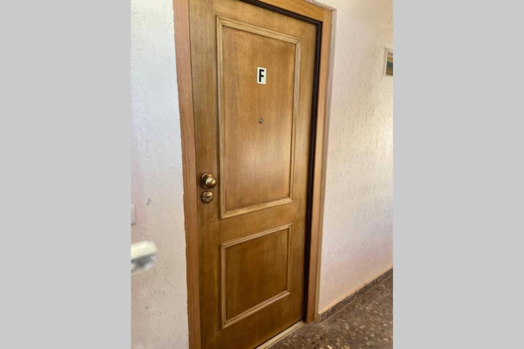 Ideal 1 Benidorm Buitenkant foto
